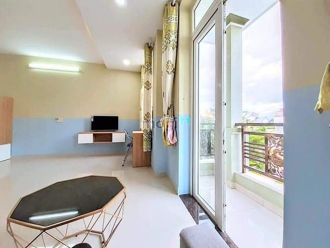 Hình ảnh Cho Thuê Căn Hộ 35M2 Hòa Bình, Đầy Đủ Nội Thất, Ban Công