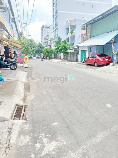 Hình ảnh Nhà lầu 3 ST Đường Phan Huy Thực P. Tân Kiểng, Q7