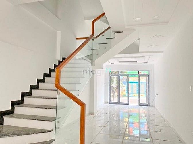 Hình ảnh Nhà lầu 3 ST Đường Phan Huy Thực P. Tân Kiểng, Q7