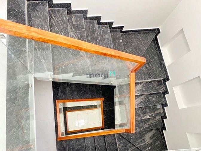 Hình ảnh Nhà lầu 3 ST Đường Phan Huy Thực P. Tân Kiểng, Q7
