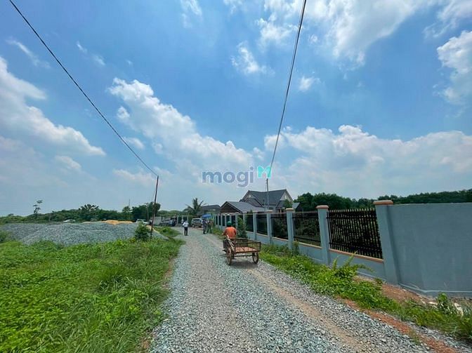 Hình ảnh Chủ nợ dí sát đít cần ra đi gấp lô đất gần tx.bình phước 1000m2 1xxtr.