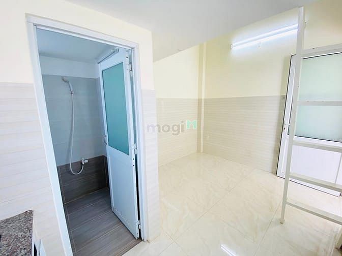 Hình ảnh Phòng trọ Phan Văn Hớn_Gác_Cửa sổ_Gần cầu Tham Lương