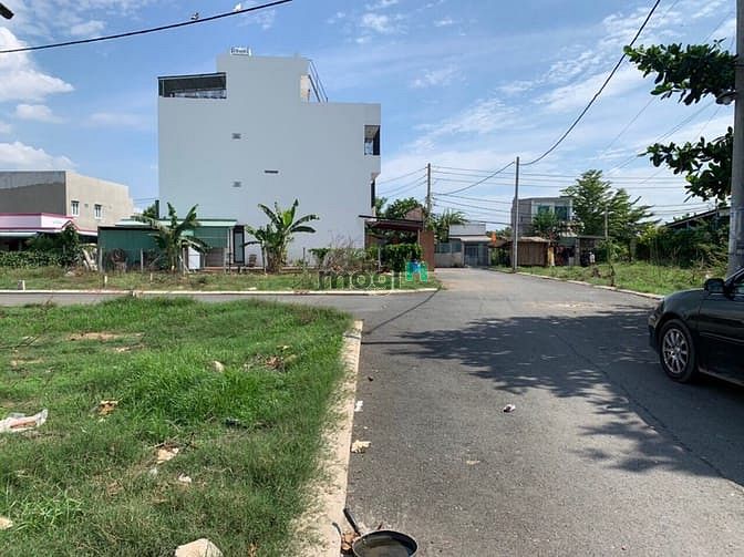 Hình ảnh Lô đất đẹp GÓC 3 MẶT TIỀN giá 2,4 tỷ SHR