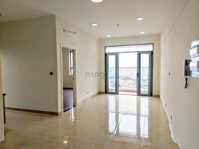 Hình ảnh Cho thuê Luxgarden 2PN, nhà mới sơn sửa, căn góc, 2 cửa sổ thoáng.