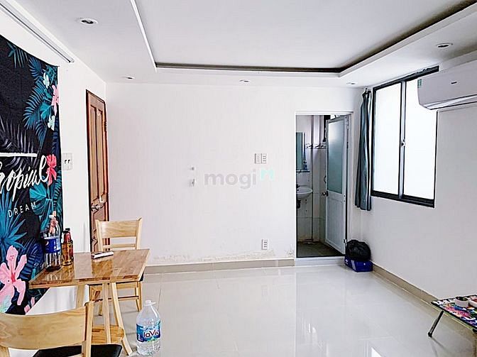 Hình ảnh Phòng 1PN, 35m2, chỉ 5-6t, Rạch Bùng Binh, Quận 10, cửa sổ thoáng mát.