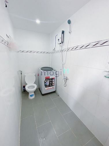 Hình ảnh Phòng 1PN, 35m2, chỉ 5-6t, Rạch Bùng Binh, Quận 10, cửa sổ thoáng mát.
