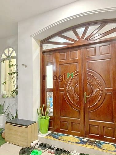 Hình ảnh Nhà phố hiện đại ST, MT Hẻm Lâm Văn Bền