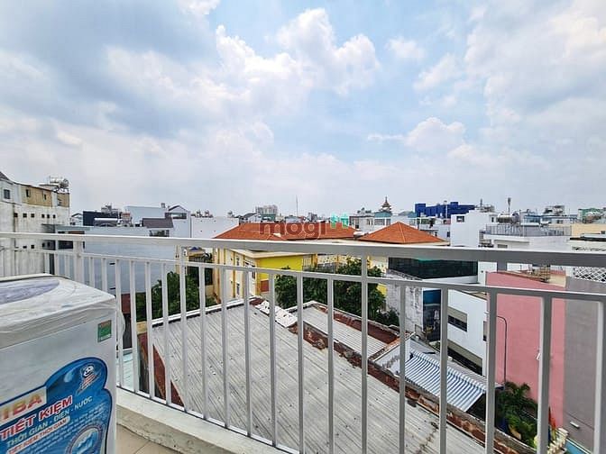 Hình ảnh Phòng Ban Công Bình Thạnh giảm giá cực sốc