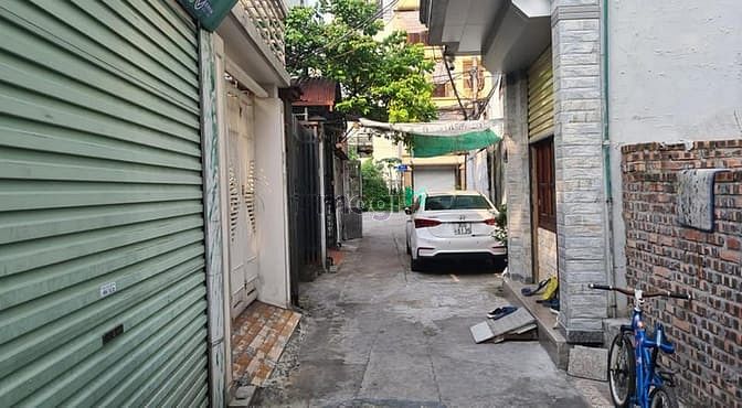 Hình ảnh Lâm Hạ 76M2 Đất, Cách 10M Ra Phố - Ngõ Ô Tô Thông Ra Khu Phân Lô.