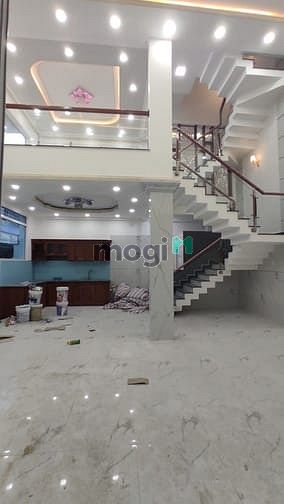 Hình ảnh Nhà phố cao cấp Bùi Minh Trực 3 lầu