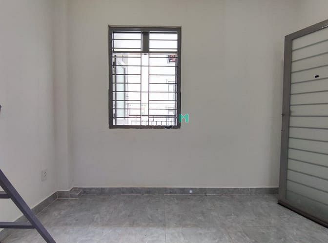 Hình ảnh Căn phòng cho thuê có gác và ban công siêu thoáng.