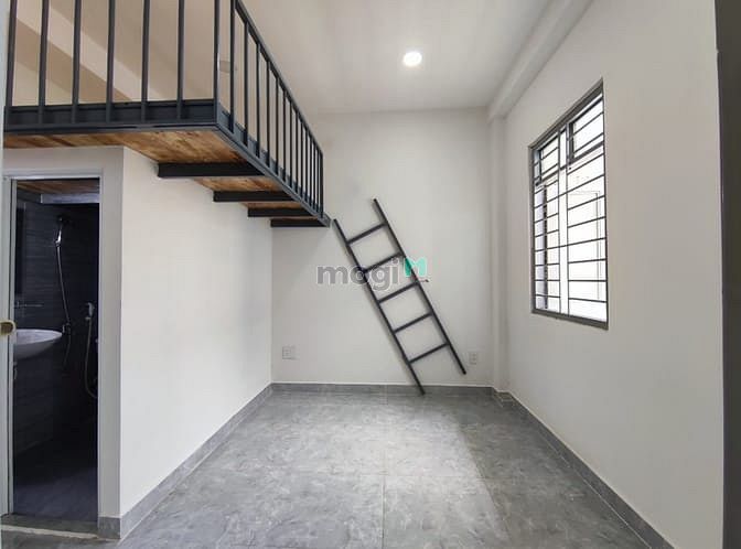 Hình ảnh Căn phòng cho thuê có gác và ban công siêu thoáng.