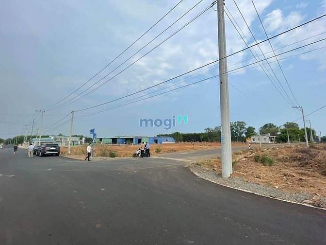 Hình ảnh Sang nhượng lô đất trung tâm thị trấn Đất Đỏ Bà Rịa Vũng Tàu. SHR
