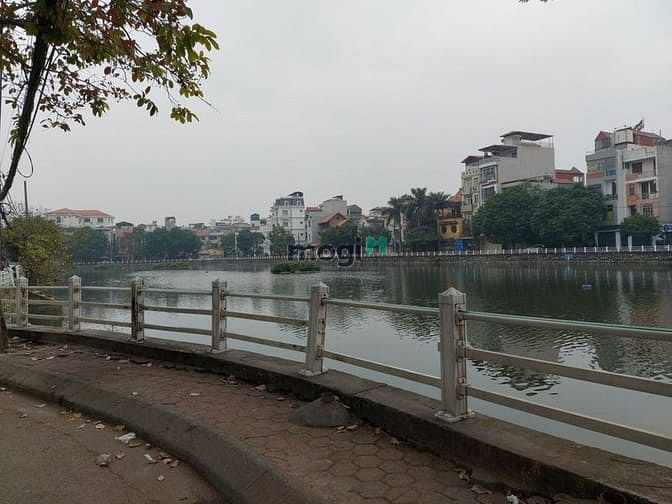 Hình ảnh Mặt phố Bồ Đề, vew mặt Hồ, 82m2, MT 4.2m, kinh doanh, nhỉnh 11 tỷ.