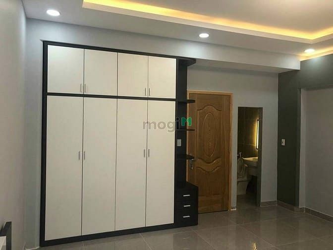 Hình ảnh Bán nhà Đất Thánh 4.5 x 11, 2 tầng, 5.4 tỷ Tân Bình