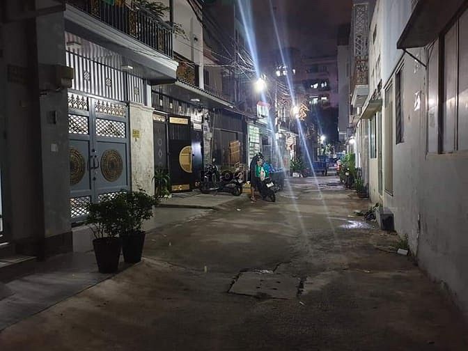 Hình ảnh Bán gấp căn nhà Tân Hương,30m2, cực ngon