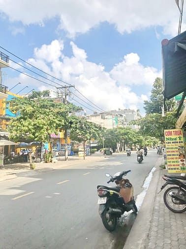 Hình ảnh Vị trí KD nhà lửng 1 lầu Sân thượng MT