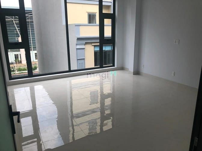 Hình ảnh Nhà Cho Thuê CHDV 12PN Quận 10