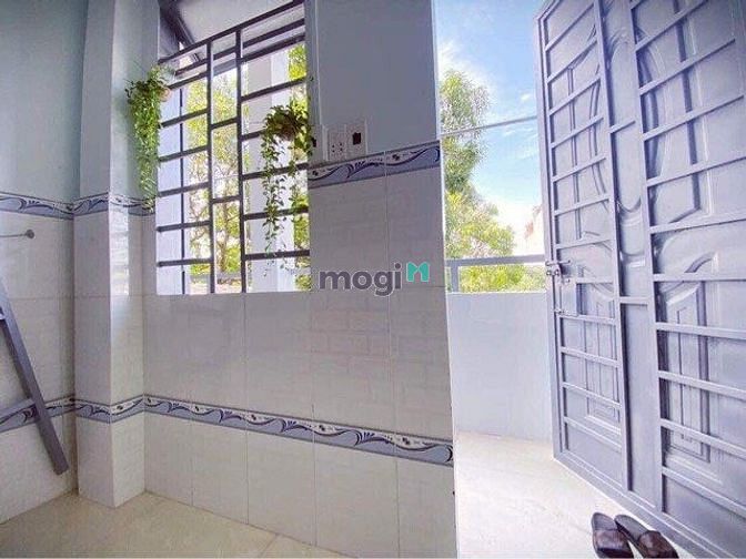 Hình ảnh Mb6623 nạp rút nhanh chóng có gác , nội thất , cửa sổ , giờ giấc tự do