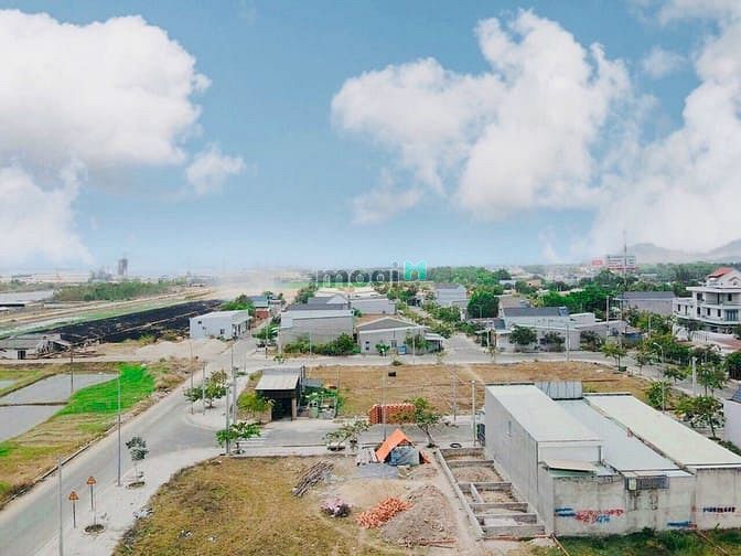 Hình ảnh Nhà kẹt tiền cần gấp, bán phá giá thị trường lô đất SÁT QUỐC LỘ 51