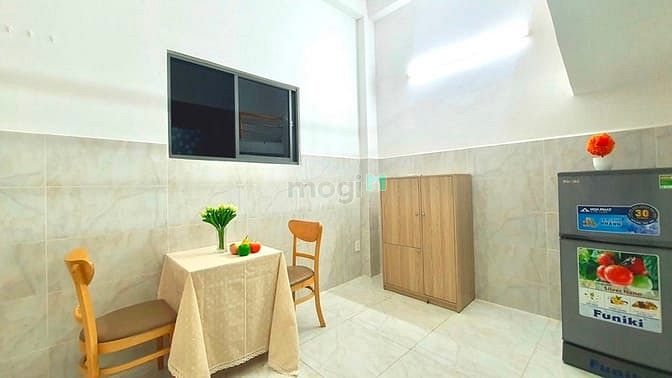 Hình ảnh Gần ủy ban nhân dân Q2 - ở được 4 người - có bảo vệ 24/24