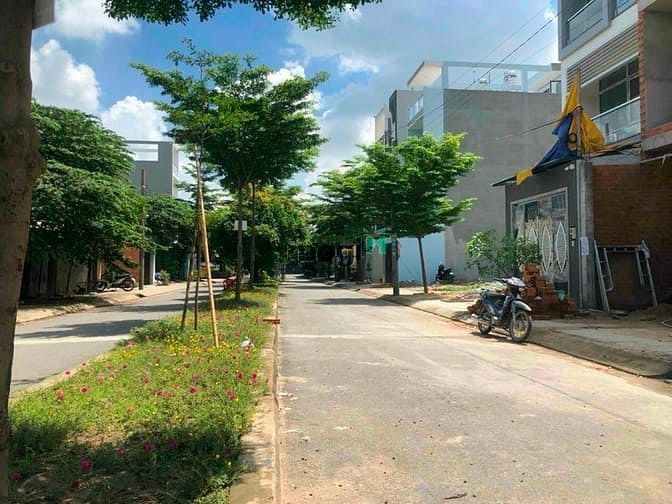 Hình ảnh Đất thổ cư 1 sẹc hẻm xe hơi đường Lê Văn Quới 4x22,3m