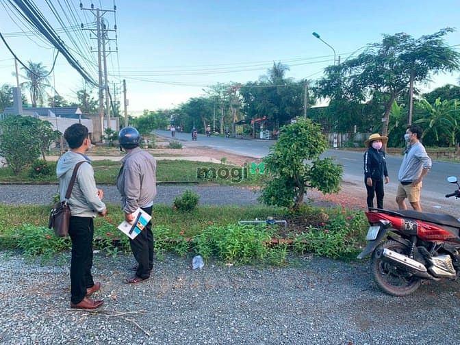 Hình ảnh Bán nền đất full thổ gần trạm y tế Rạch Kiến, giá 1,1 tỷ bao hết phí t