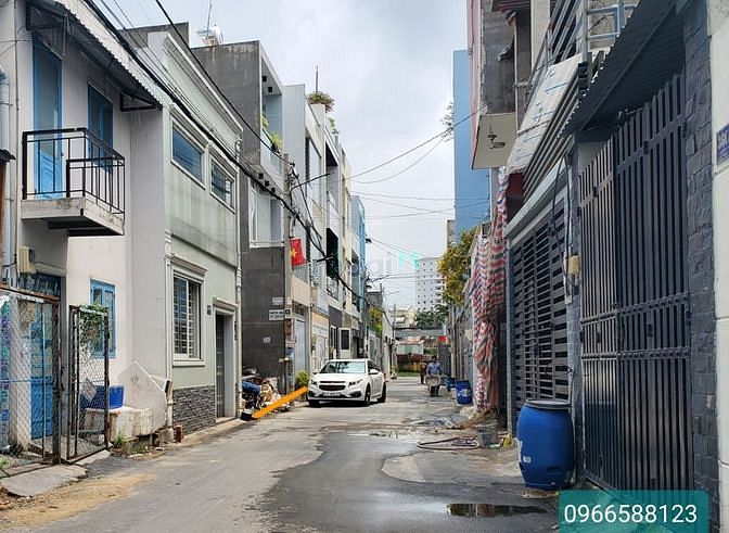 Hình ảnh BÁN GẤP! Lô đất lọt khe 52m2 hẻm xe hơi 6m cách đường lớn 20m