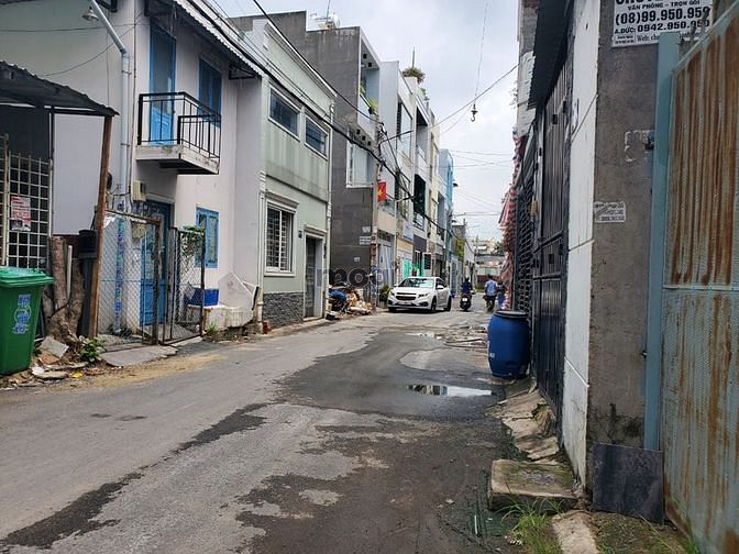 Hình ảnh BÁN GẤP! Lô đất lọt khe 52m2 hẻm xe hơi 6m cách đường lớn 20m