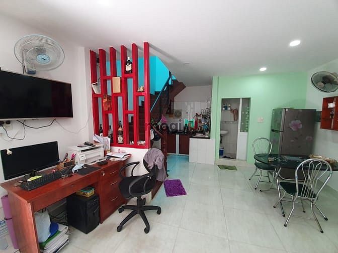 Hình ảnh Chỉ 1 Căn Ra ngay MT lớn Phan Đăng Lưu. 33M2 Chỉ 4.1 Tỷ