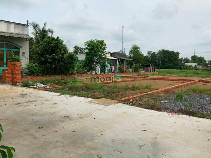 Hình ảnh Đất nền Bình Chánh 80m2 full thổ sổ hồng riêng cách chợ Bình Chánh 800