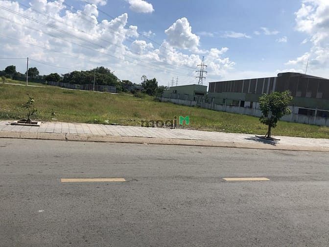 Hình ảnh Đất nền Bình Chánh 80m2 full thổ sổ hồng riêng cách chợ Bình Chánh 800