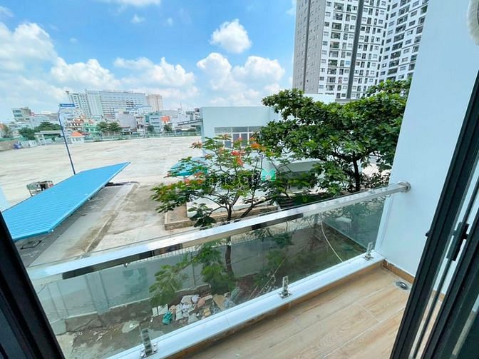 Hình ảnh CH30m2, mới tinh, Đường D1- Nguyễn Gia Trí Bình Thạnh, ban công thoáng