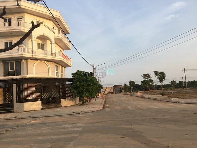 Hình ảnh Nhà nguyên căn 2 mặt tiền view sông