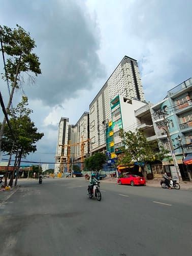 Hình ảnh Bán nhà 3 lầu (4x21) đường  Tạ Quang Bửu, Phường 4, Quận 8