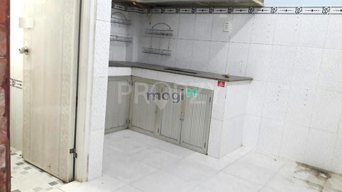 Hình ảnh Cho thuê nhà 606/ 3 tháng 2 q10, 4 tầng 5pn chỉ 18 triệu
