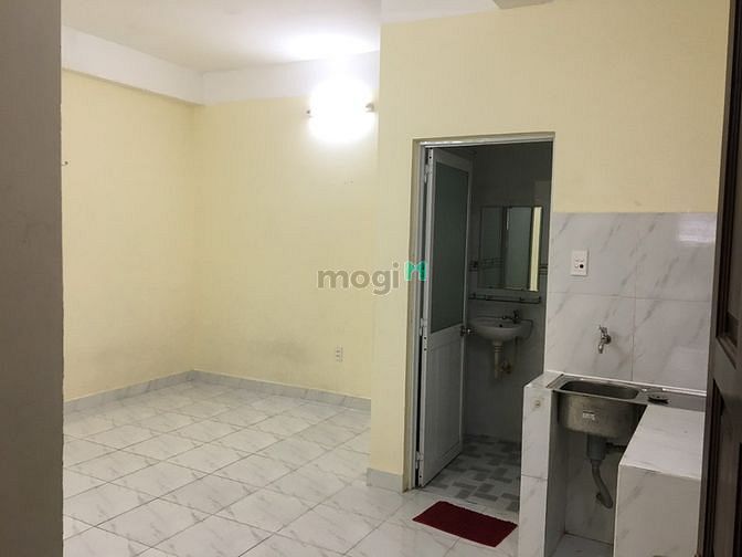 Hình ảnh Cho thuê phòng trọ: máy lạnh,bancon,cửa sổ, 2tr, Q7