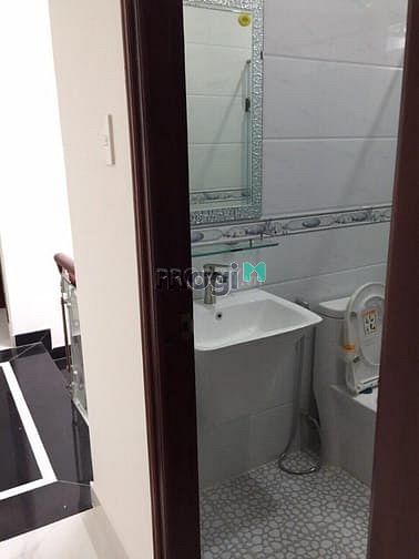 Hình ảnh Cho Thuê Nhà Phố MT Đường Số- Tân Quy Quận 7