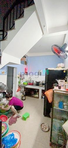 Hình ảnh Bán nhà Bà Hạt , 5 tầng BTCT siêu mới. 26m2 chỉ 6.2 TL.