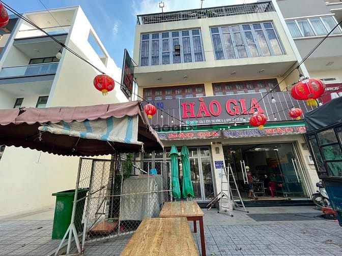 Hình ảnh Cho thuê nhà mặt tiền đường Tên Lửa Sử dụng 540m2 ngang 9m