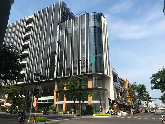 Hình ảnh Nhà mặt tiền phố du lịch Bạch Đằng, DTSD hơn 200 m2