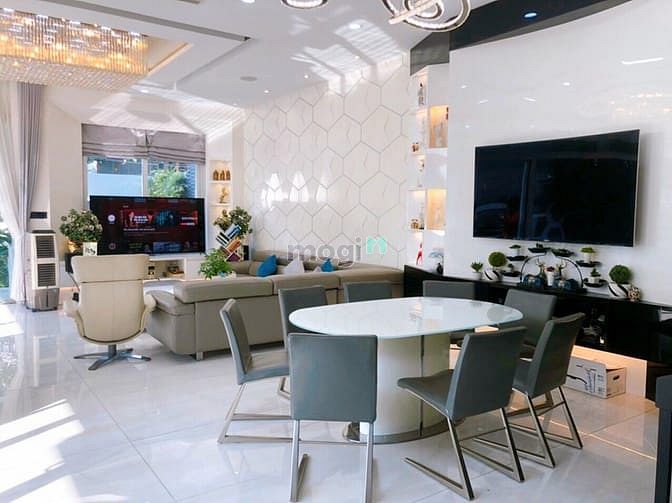 Hình ảnh Cần Bán Biệt Thự MT Đường Số 77 Tân Quy, Quận 7