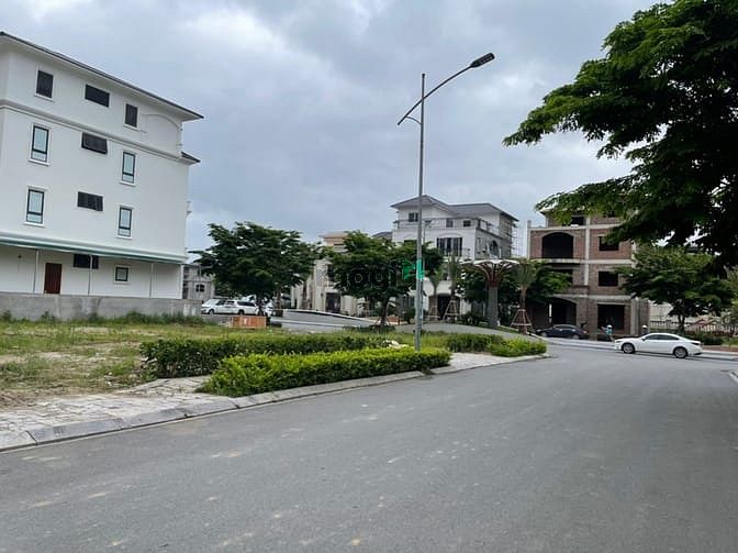 Hình ảnh #DỊCH cần bángấp đất 336m Trên Đồi Hải Quân BÃi Cháy View Vịnh Hạ Long