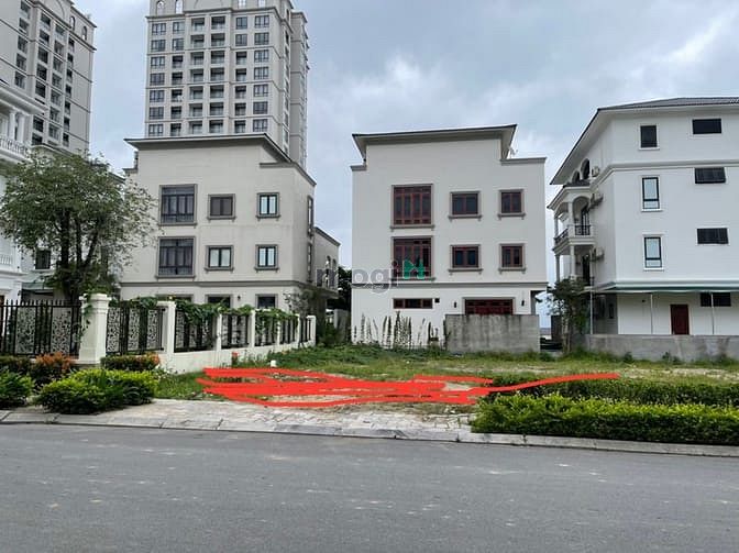 Hình ảnh #DỊCH cần bángấp đất 336m Trên Đồi Hải Quân BÃi Cháy View Vịnh Hạ Long