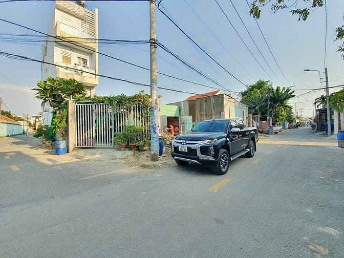 Hình ảnh Đất mặt tiền kinh doanh đường 6 Lò Lu Q9. 99m2