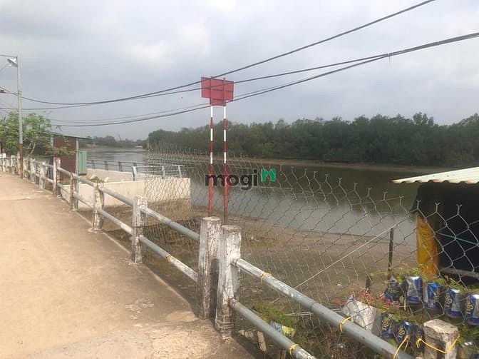 Hình ảnh Bán đất thổ cư, đã có sổ tại Xã Quy Đức, Bình Chánh. Bank hỗ trợ 90%
