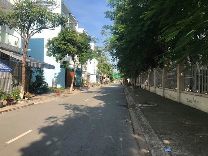 Hình ảnh Bán lô đất thổ cư KDC Hai Thành - Tên Lửa MR giá chỉ 4.7 tỷ KDC đẹp