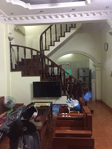 Hình ảnh Bán nhà đẹp Pháo Đài Láng, 40m2, 5 tầng, 4,3 tỷ