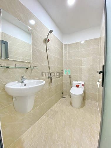 Hình ảnh Nhà đẹp mới hoàn thiện hẻm Trần Văn Khánh Q7