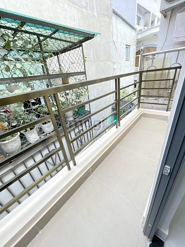 Hình ảnh Nhà đẹp mới hoàn thiện hẻm Trần Văn Khánh Q7